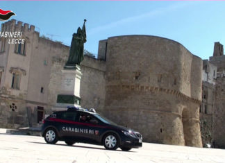Otranto, ritardi e sequestri: dopo i pontili, scattano i sigilli anche per quattro chioschetti