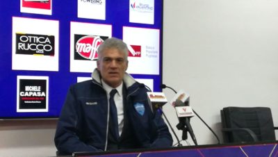 Rigore per il Lecce non fischiato, Liverani polemico in sala stampa - Corriere Salentino
