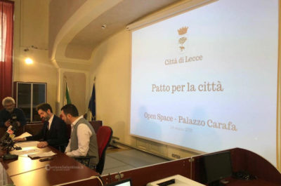 I consiglieri di Grande Lecce firmano il Patto per la Città, manca Russi. Finamore, Calò e Gigante si impegnano a tenere in piedi Salvemini fino al 2020 - Corriere Salentino