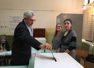 Elezioni, D’Alema ultimo nel suo collegio