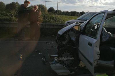 Schianto frontale sulla strada provinciale Lecce-Novoli, due feriti - Corriere Salentino