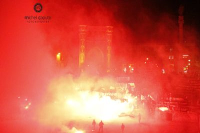 I tifosi festeggiano i 110 anni del Lecce: festa, cori e fumogeni in città - Corriere Salentino