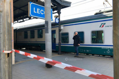 Si piega sui binari per usare l'acqua, ma viene investito dal treno e muore: aperta un'indagine - Corriere Salentino