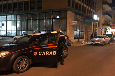 Nuovo assalto all'Aci, i banditi sparano: in due fuggono a piedi col bottino - Corriere Salentino