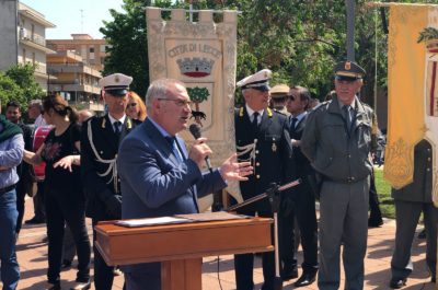 Lecce celebra il 73º anniversario della Liberazione: grande partecipazione in Piazza Partigiani e spettacolo in serata ai Koreja - Corriere Salentino