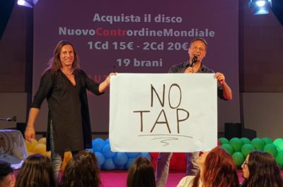 Serata di festa, ieri, con Povia alle Officine Cantelmo - Corriere Salentino