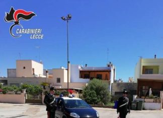 Accoltellarono giovane dopo una lite in piazza: a processo padre e figlio