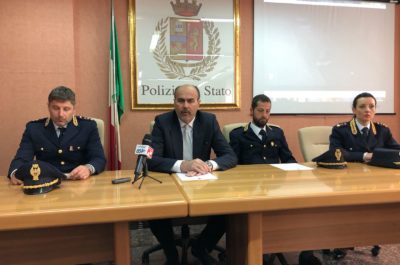 Doppio assalto armato all'Aci, scattano quattro arresti all'alba. La "talpa" era l'addetta alle pulizie - Corriere Salentino