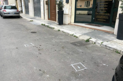 Segnalazione in serata: colpi d'arma da fuoco esplosi contro un'agenzia funebre - Corriere Salentino