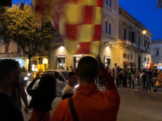 Lecce, una gioia B-estiale! Dal tradizionale bagno nella fontana ai cori: tutta la festa minuto per minuto - Corriere Salentino