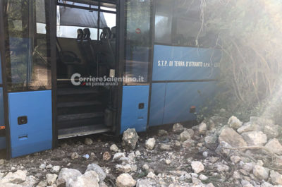Scontro tra bus e auto, un ferito con “codice rosso” in ospedale - Corriere Salentino