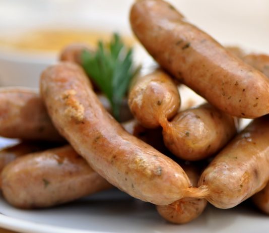 La ricetta del giorno: Salsiccia agli agrumi e cannella