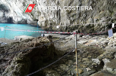 Attracchi e passaggi pedonali abusivi: sequestrata parte della "Grotta della Zinzulusa" - Corriere Salentino