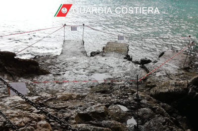 Attracchi e passaggi pedonali abusivi: sequestrata parte della "Grotta della Zinzulusa" - Corriere Salentino