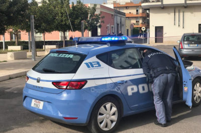 Colpi d'arma da fuoco in pieno giorno contro l'auto di una 65enne: paura a Surbo - Corriere Salentino