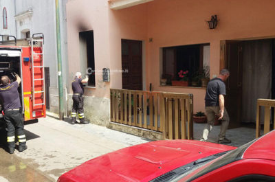 Accendono il deumidificatore per asciugare le pareti appena pitturate e si scatenano le fiamme - Corriere Salentino