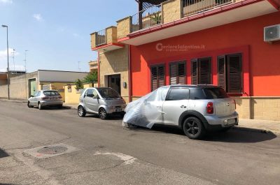 Versano benzina sulla Mini Cooper di un calciatore del Nardò e scatenano le fiamme: raid in periferia - Corriere Salentino