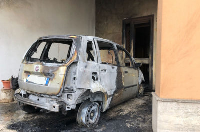 Rogo distrugge l'auto di un avvocato penalista, si indaga sul movente - Corriere Salentino