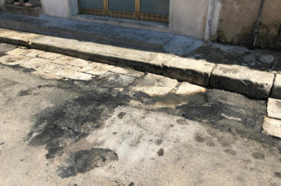 Raid incendiario a mezzanotte, distrutte dalle fiamme le auto di tre vicini di casa - Corriere Salentino