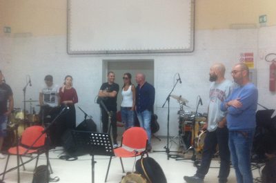 Tra modernità e tradizione: intuizioni e riflessioni di Andrea Mirò, aspettando la Notte della Taranta - Corriere Salentino