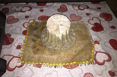 Trova un antico capitello e cerca di piazzarlo online a 120mila euro: nei guai per ricettazione - Corriere Salentino