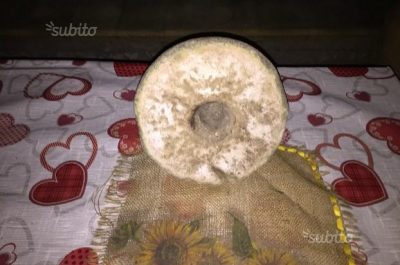 Trova un antico capitello e cerca di piazzarlo online a 120mila euro: nei guai per ricettazione - Corriere Salentino