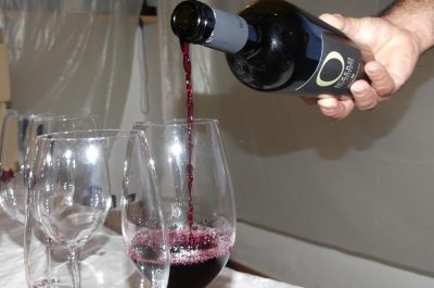 "Aperitivi d'artista", domenica l'ultimo appuntamento con la rassegna che coniuga arte e buon vino - Corriere Salentino