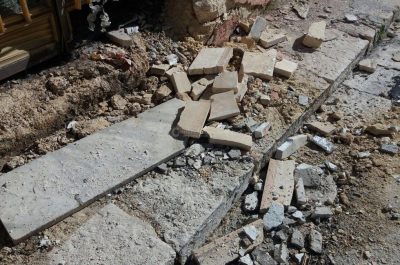 Boato nella notte, esplosione squarcia l'ingresso del deposito di un 43enne già noto - Corriere Salentino