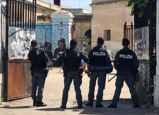 Occuparono l’ex mattatoio comunale: in undici sotto processo