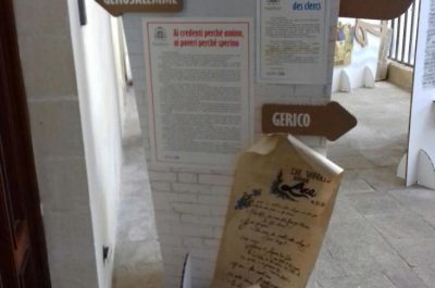 ‘Mostra sulla persona di Don Tonino Bello’ presso la Pinacoteca d’Arte Francescana di Lecce - Corriere Salentino