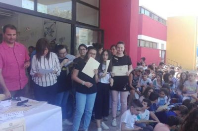 Scuola e libri, al “Pertini” di Lequile grande successo di partecipazione per la prima edizione di “Lib(e)ri per gioco” - Corriere Salentino
