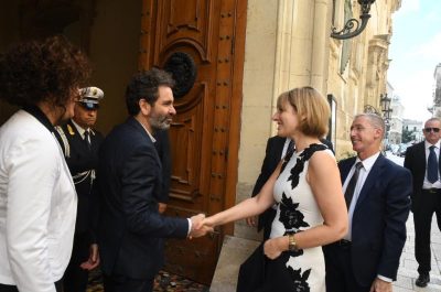 L'ambasciatrice britannica Jill Morris in visita a Palazzo Carafa - Corriere Salentino