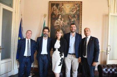 L'ambasciatrice britannica Jill Morris in visita a Palazzo Carafa - Corriere Salentino