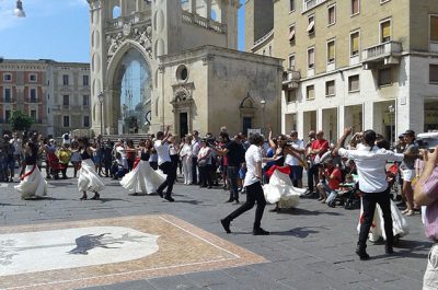 Notte della Taranta 2018, la popstar LP conquistata dalla pizzica - Corriere Salentino