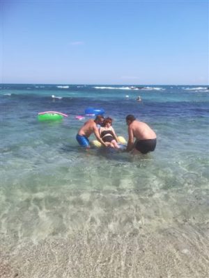 Al via oggi a San Foca “Il mare di tutti”, il progetto che apre le spiagge ai disabili affetti da sclerosi multipla - Corriere Salentino