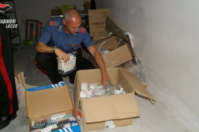 Nel box auto oltre mezzo milione di fiale illegali e pasticche dopanti, maxi sequestro: cinque arresti - Corriere Salentino