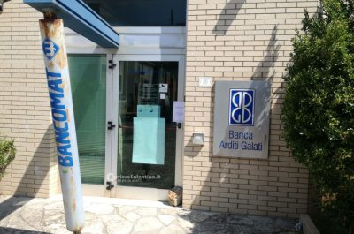 La "banda della marmotta" torna in azione: colpo nella notte ad Andrano, via con 19mila euro - Corriere Salentino