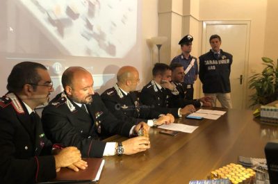 Nel box auto oltre mezzo milione di fiale illegali e pasticche dopanti, maxi sequestro: cinque arresti - Corriere Salentino