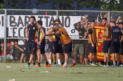 "Chiricò e Meluso via da Lecce". Spunta lo striscione degli ultras Lecce - Corriere Salentino