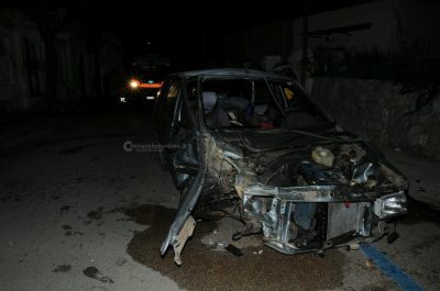 Schianto contro un pino, feriti cinque amici: neopatentato positivo ad alcol, coca e marijuana - Corriere Salentino