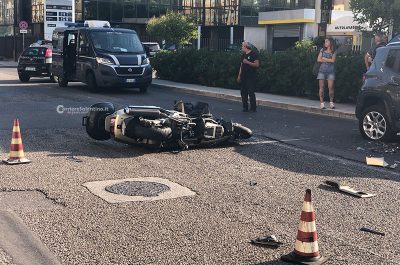 Schianto tra auto e scooter sulla circonvallazione, finanziere in ospedale con "codice rosso" - Corriere Salentino
