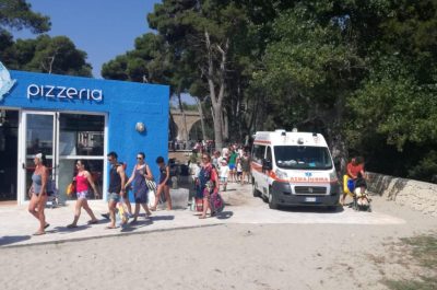 Malore in spiaggia, il cuore si ferma: salvato in extremis da due infermieri in vacanza - Corriere Salentino