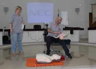 “Bimbi sicuri” a Lequile: grande successo di partecipazione per la lezione sulle manovre di salvataggio