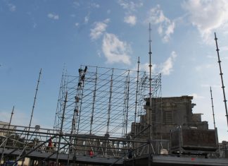 Concertone finale della Notte della Taranta, iniziati i lavori per il mega palco