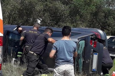 Schianto tra due auto, quattro feriti: per uno di loro corsa in ospedale con "codice rosso" - Corriere Salentino