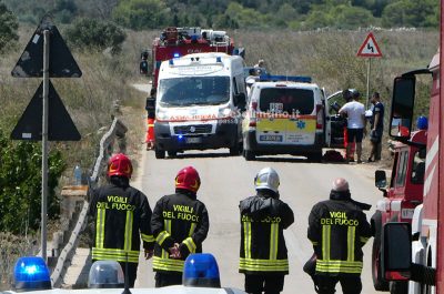 Autocisterna carica di gpl si ribalta sulla Porto Badisco - Otranto, il conducente positivo alla cocaina - Corriere Salentino