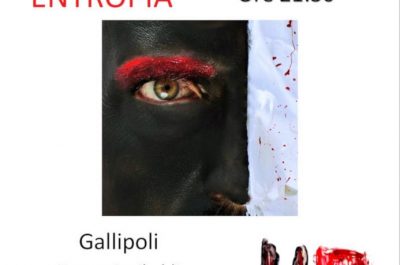 "RossoEntropia", al Teatro Garibardi di Gallipoli la mostra d'arte di Gabriele Vizzi - Corriere Salentino