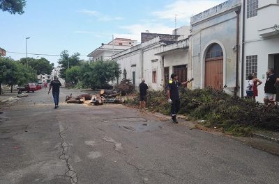 Maltempo: sei persone tratte in salvo dalla Guardia Costiera e danni nei comuni della provincia - Corriere Salentino