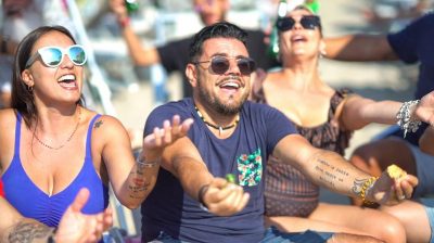 “Mare, mare, mare”, un esilarante cortometraggio con una canzone inedita di Petrachi. Il dottor Palaia recita col Party zoo Salento - Corriere Salentino