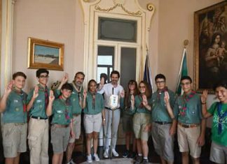Il “Mercatino solidale” in Galleria Mazzini con gli Scout della Sezione di Lecce